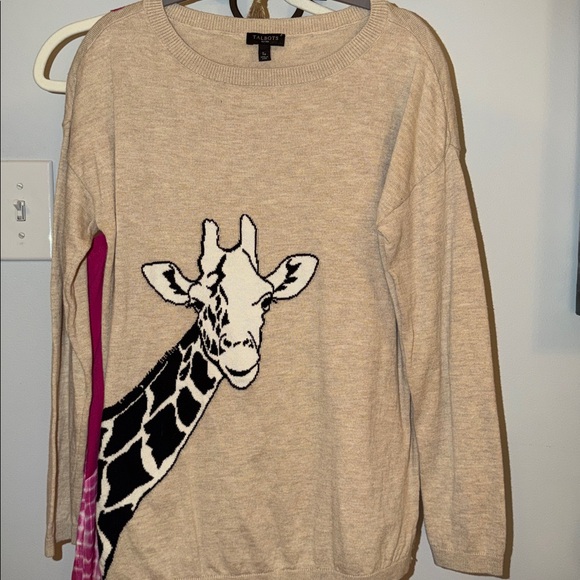⭐️Talbots Crewneck Giraffe Sweater⭐️ - Picture 2 of 4